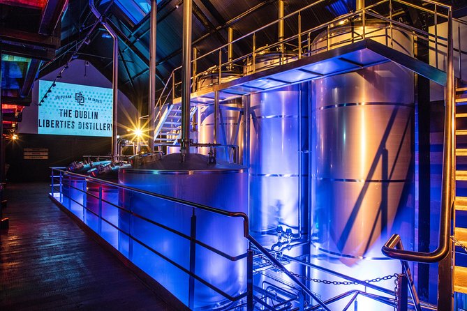 The Dublin Liberties Distillery - Guided Tour and Whiskey Tasting - The tasting lineup: compare honeycomb, bourbon cask, and a 5YO single malt