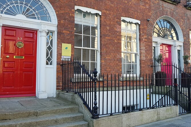 The Dublin Private Walking Tour - Molly Malone, Grafton Street, and St Stephen’s Green for a real Dublin rhythm