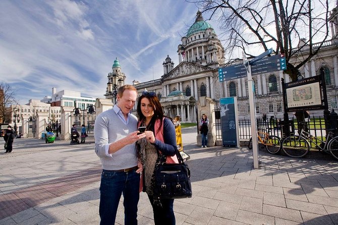 The Giant's Causeway, Dunluce Castel and Belfast - Spanish guide - Key highlights at a glance