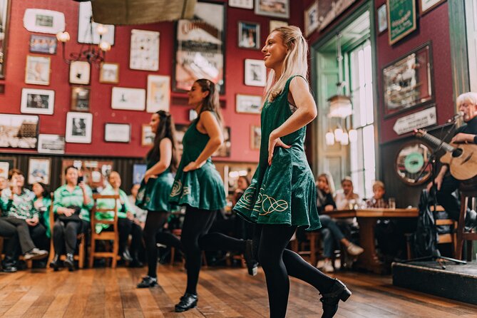 The Irish Dance Party in Dublin - Where the Irish Dance Party happens, and why the Merchants Arch Bar matters