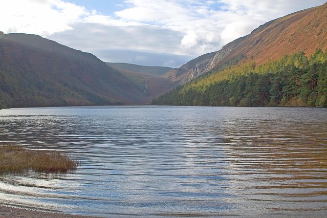 The Original Award Winning Wild Wicklow Tour incl. Glendalough - Lunch at the Pub, Then a Relaxed Transfer to Glendalough