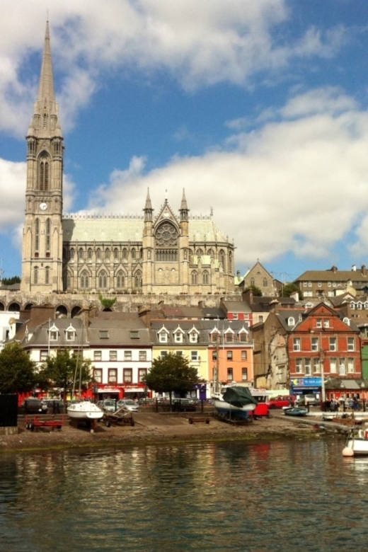 The Titanic Trail: 1-Hour Guided Walking Tour of Cobh - Meeting at the Commodore Hotel and the tour’s 1-hour rhythm