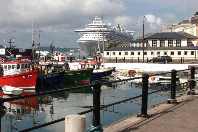 Titanic Trail Guided Walking Tour Cobh - Meeting at the Commodore Hotel and getting oriented fast